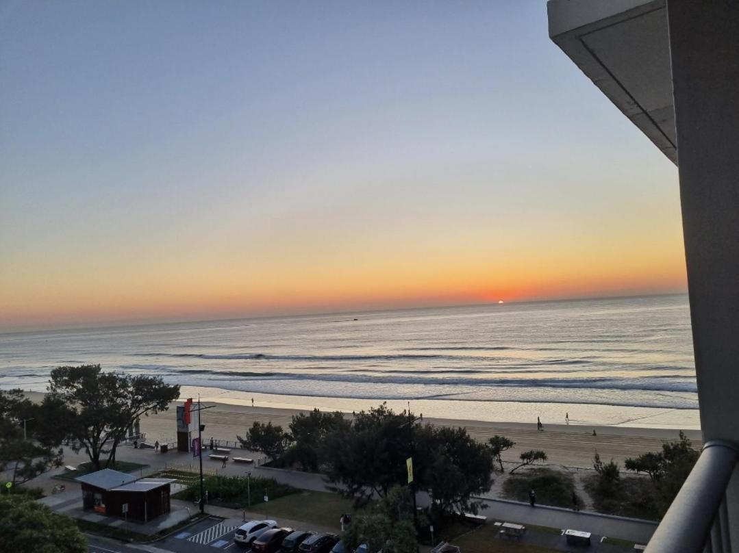Beachfront Studio Gold Coast Eksteriør bilde